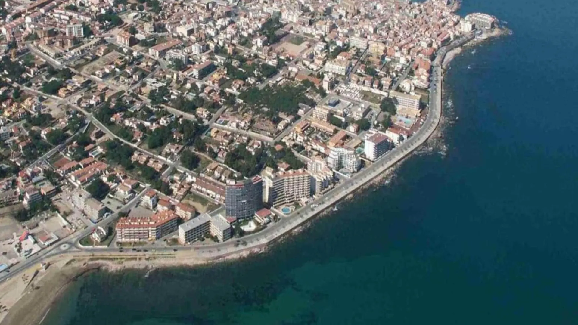 Apartamento Emporium Ac 2D L' Escala 0*,